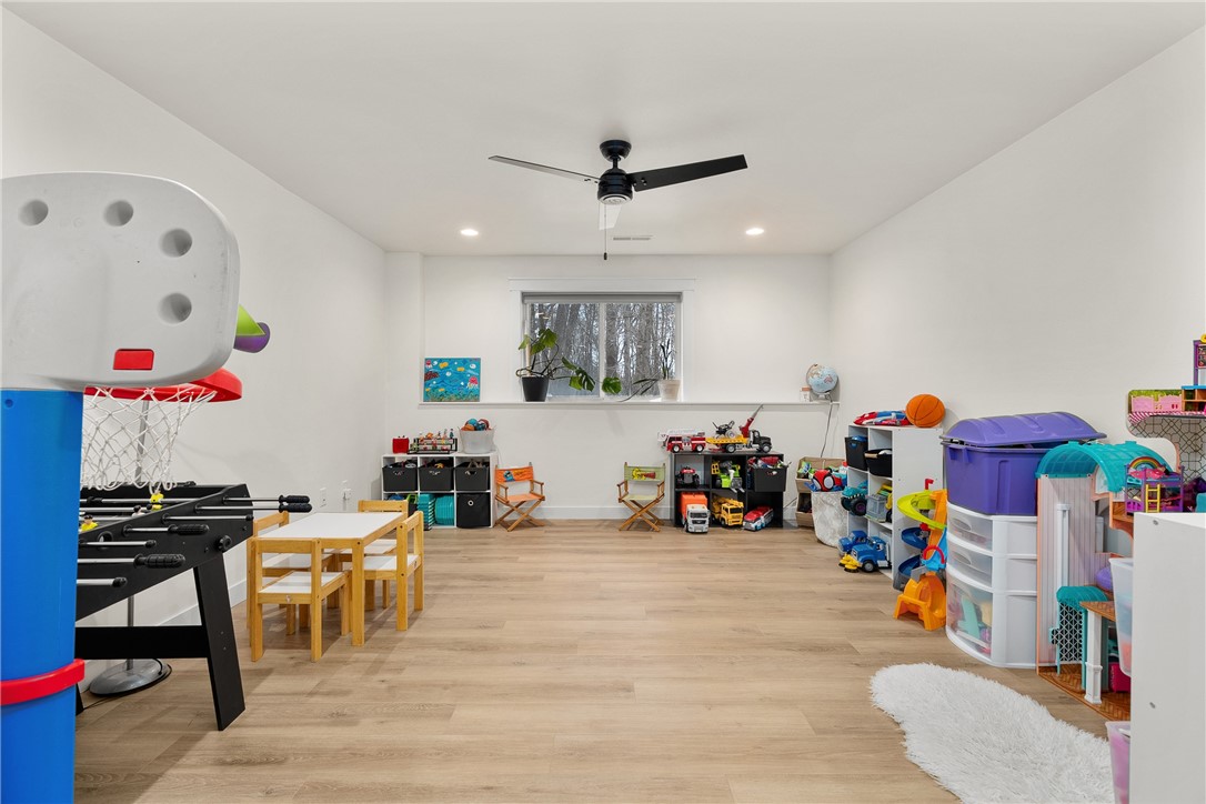 129 Grey Friar Lane, Eau Claire, WI — photo 24