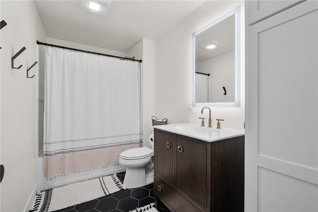 129 Grey Friar Lane, Eau Claire, WI — photo 28