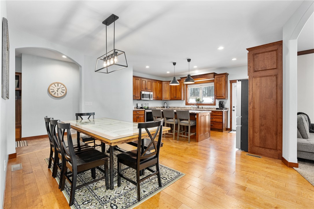 129 Grey Friar Lane, Eau Claire, WI — photo 7