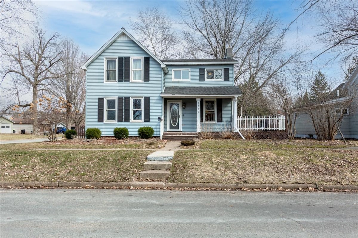 1332-Knapp-Menomonie-WI-54751-3