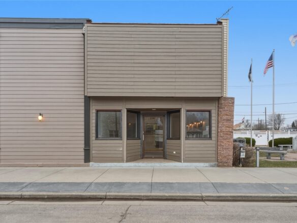 134 W Lincoln Street Augusta WI 54722 — photo 1