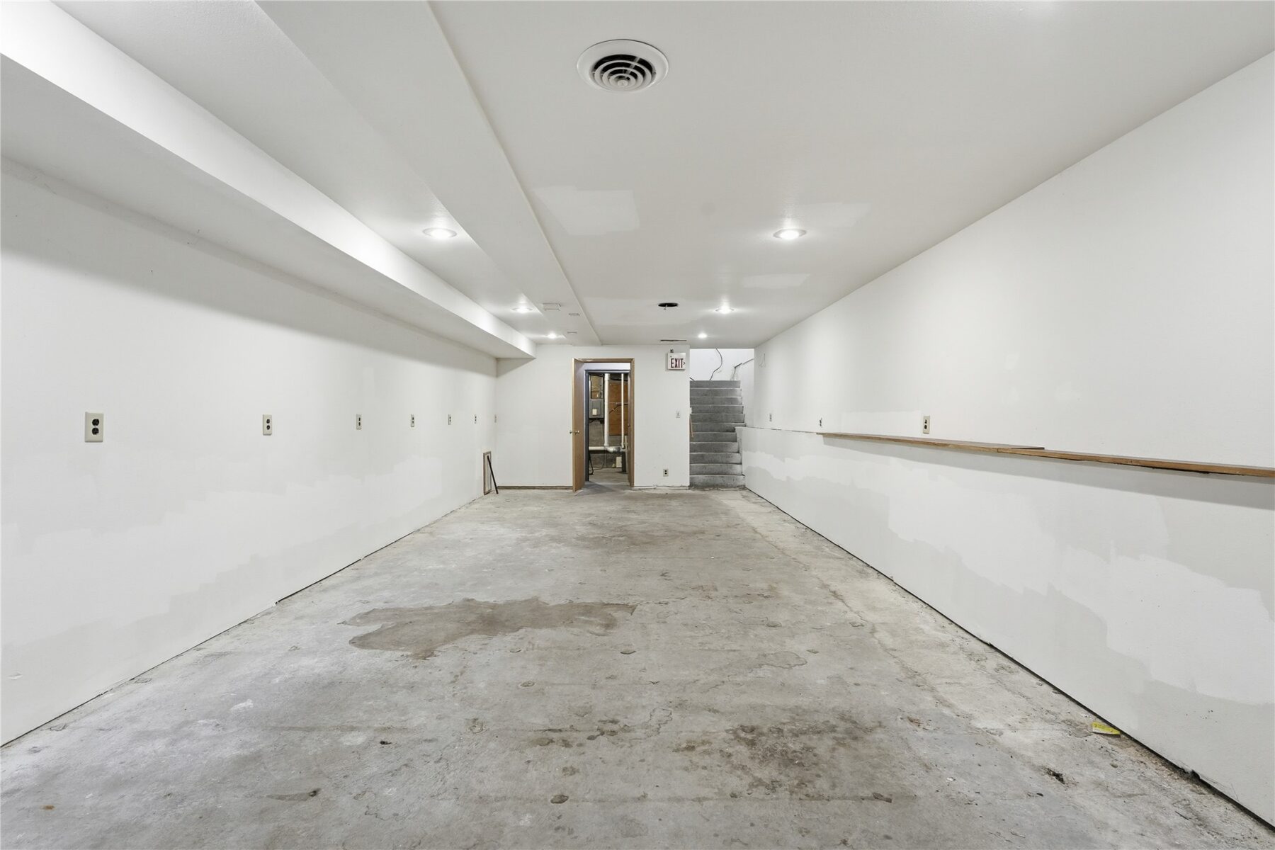 134 W Lincoln Street Augusta WI 54722 — photo 16