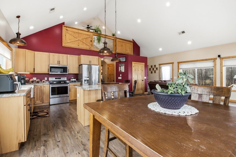 1369-12th-Barron-WI-54812-7