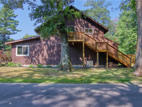 Residentialhouse for sale picture with an address of  14392 County Highway K  in Hayward and a list price of 399000