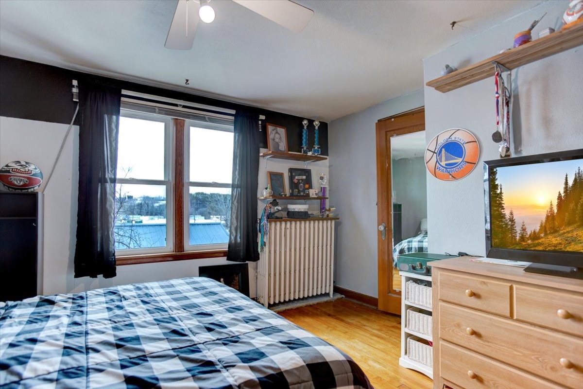 146-Maple-Glenwood-City-WI-54013-2