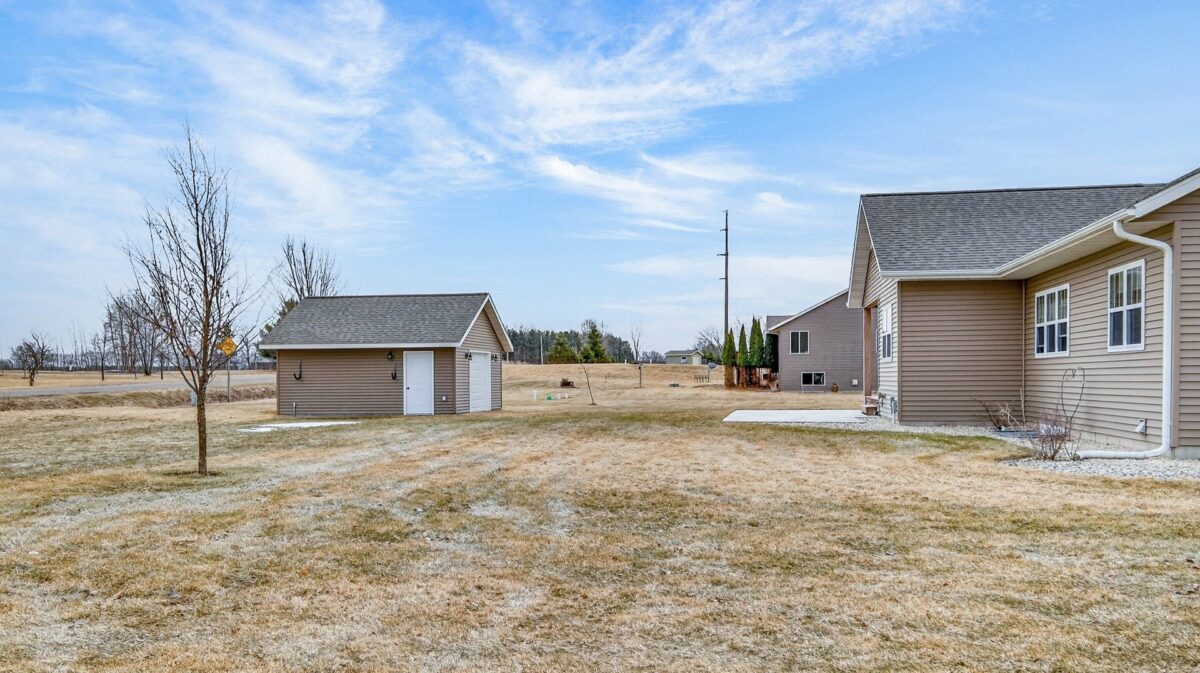 17244 109th Avenue Chippewa Falls WI 54729 — photo 33