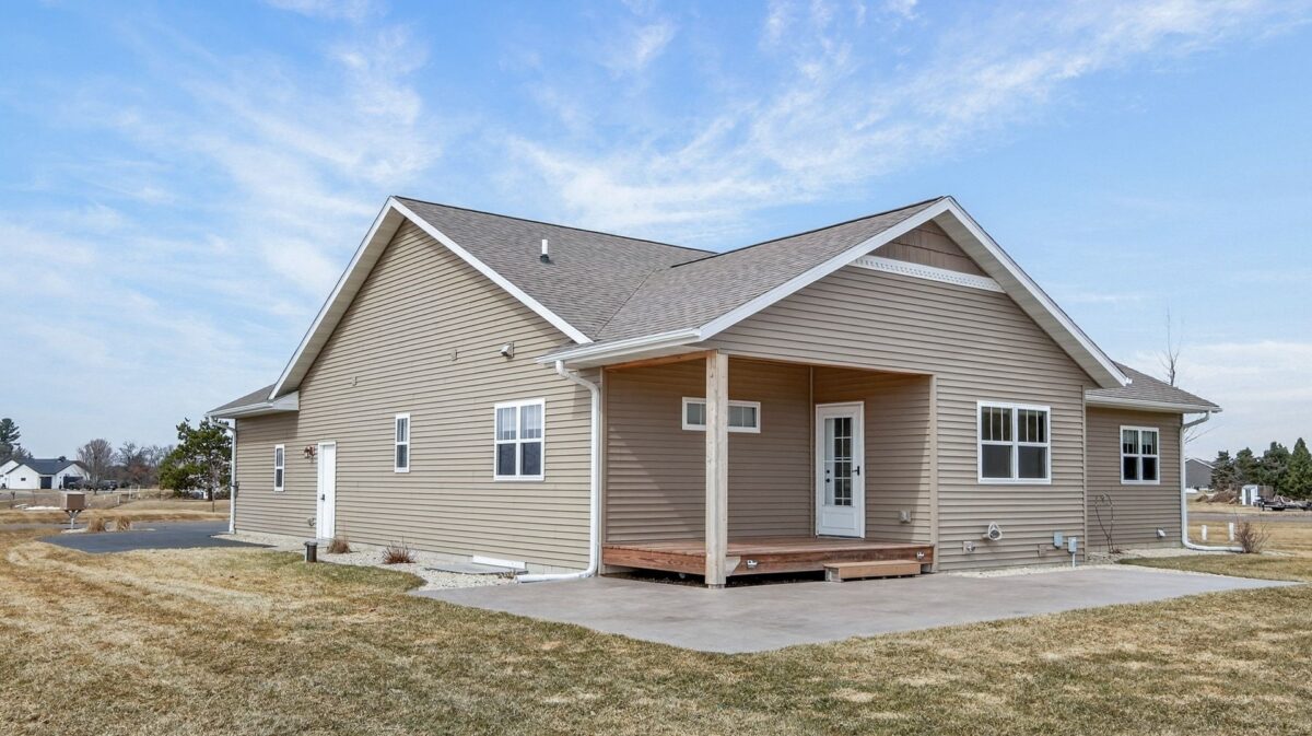 17244 109th Avenue Chippewa Falls WI 54729 — photo 4