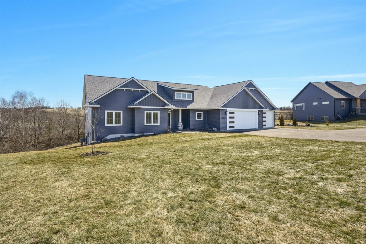 18087 22nd Avenue Chippewa Falls WI 54729 — photo 2