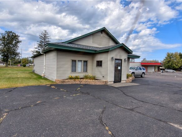 1822 S Main Street Rice Lake WI 54868 — photo 1