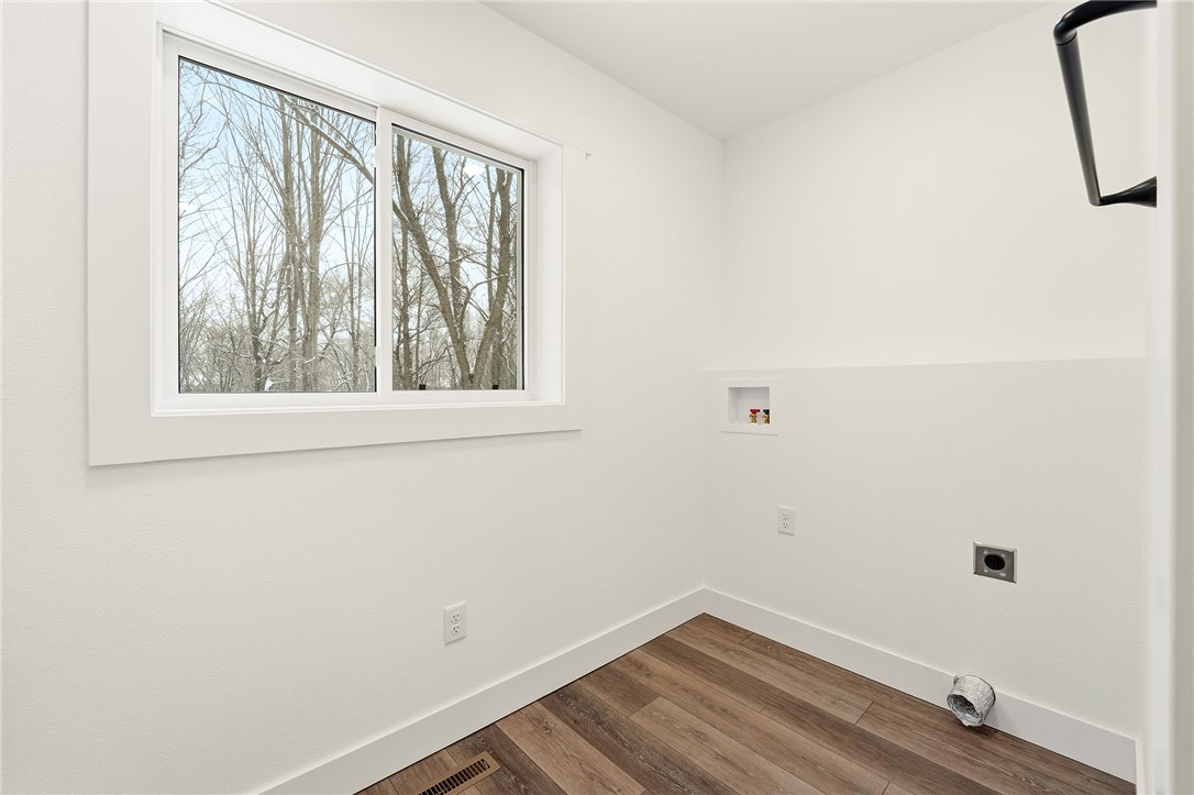 18844-72nd-Chippewa-Falls-WI-54729-2