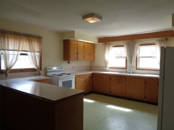 Residentialhouse for sale picture with an address of  200 Scranton Street in Ridgeland and a list price of 139900