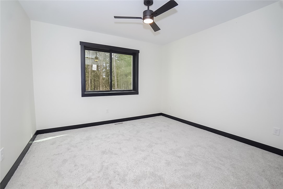 20251-72nd-Chippewa-Falls-WI-54729-4