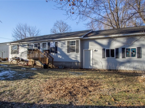 Residentialhouse for sale picture with an address of  206 Mead Street in Eau Claire and a list price of 239500