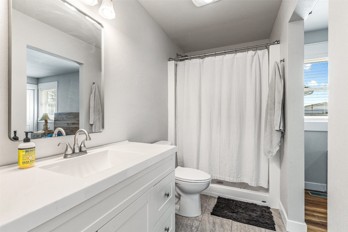 2100-26th-Bloomer-WI-54724-5