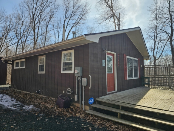 Residentialhouse for sale picture with an address of  2152 Round Lake Lane in Luck and a list price of 250000