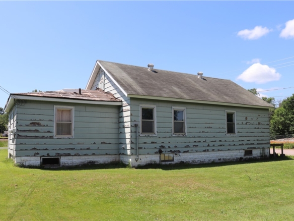 Residentialhouse for sale picture with an address of  218 Main Street in Fairchild and a list price of 25000