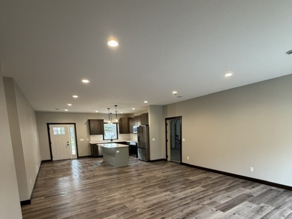 Residentialhouse for sale picture with an address of  221 6th Avenue in Clear Lake and a list price of 324900