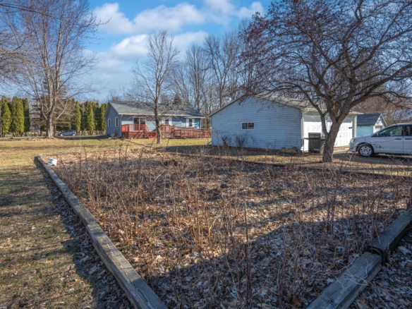 Residentialhouse for sale picture with an address of  222 Central Street in Amery and a list price of 199900