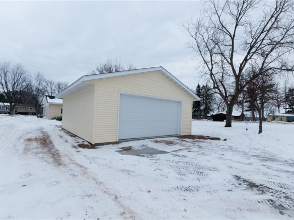 Residentialhouse for sale picture with an address of  2254 20 1/2 Street in Rice Lake and a list price of 329900
