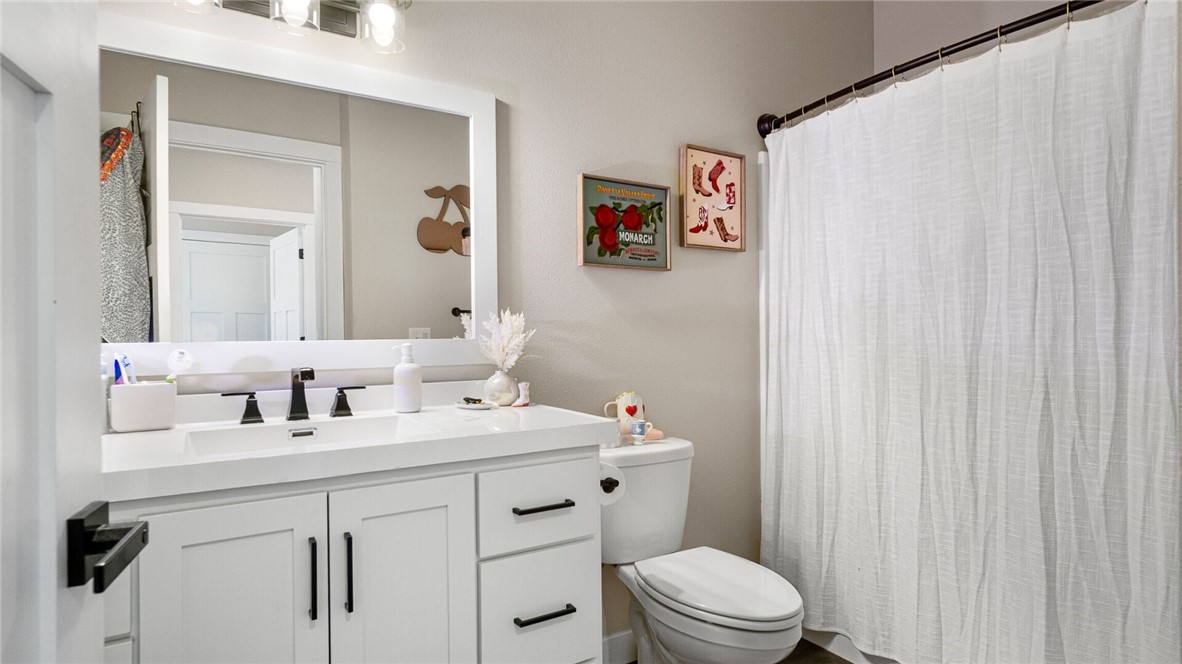 2341-2nd-Eau-Claire-WI-54703-2