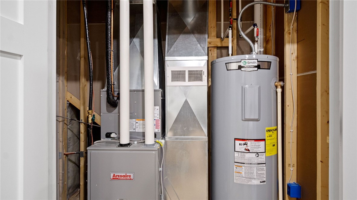 2341-2nd-Eau-Claire-WI-54703-9