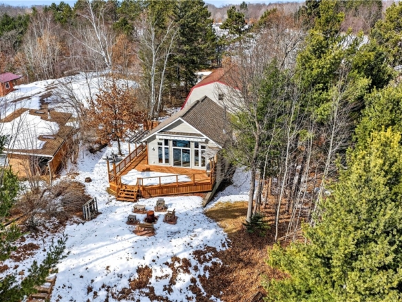 Residentialhouse for sale picture with an address of  26872 Hopkins Road  in Webster and a list price of 419500