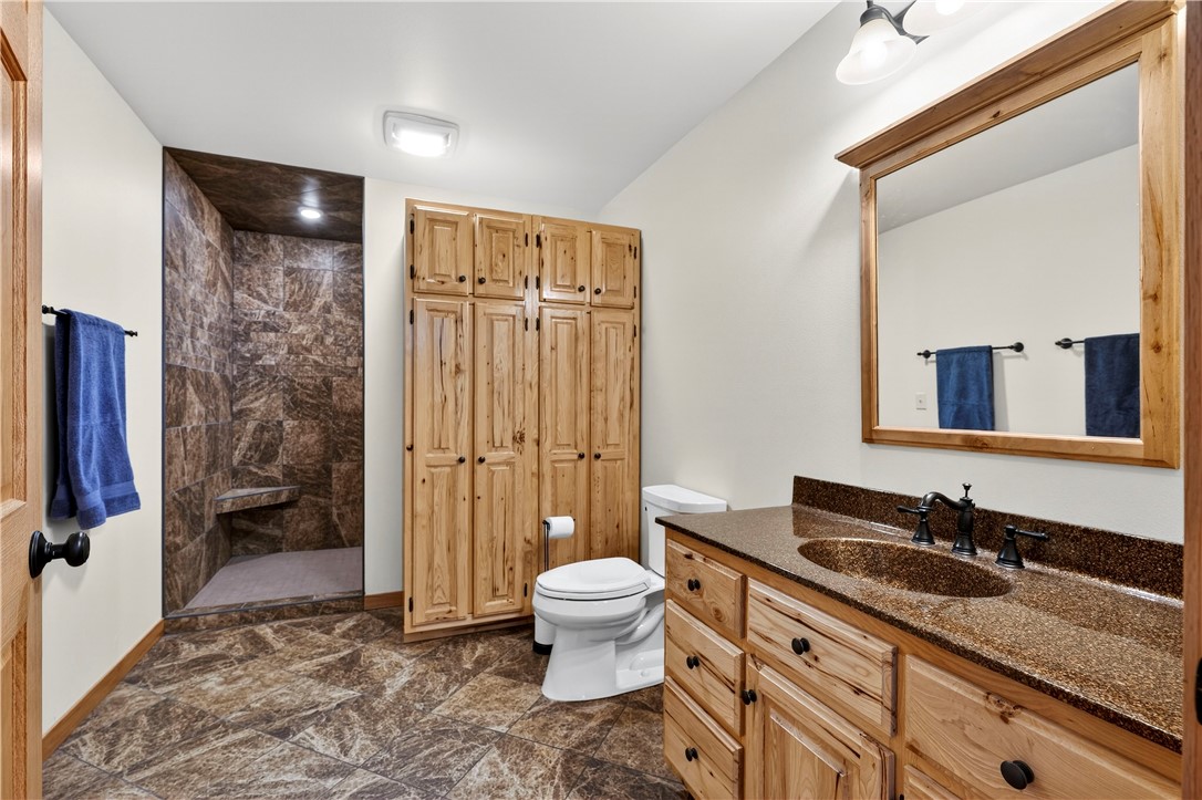 2709-27-38-Mikana-WI-54857-5