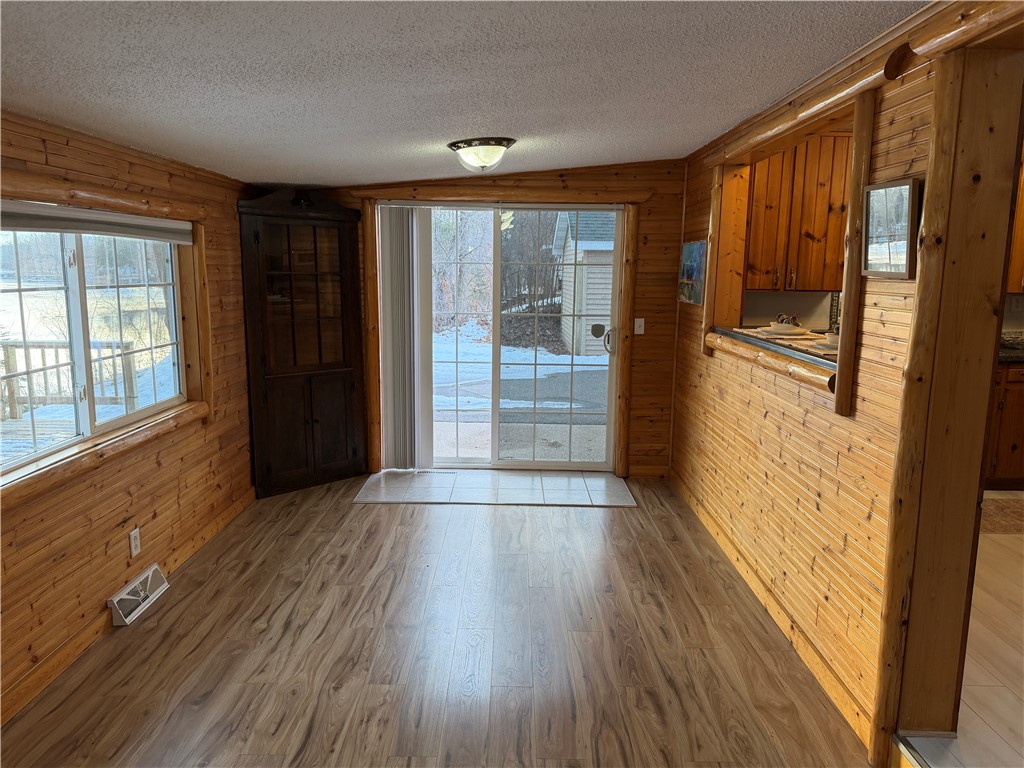 2725-26-78-Ave-Mikana-WI-54857-4