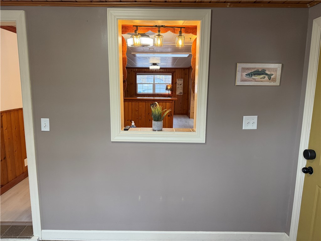 2725-26-78-Ave-Mikana-WI-54857-6