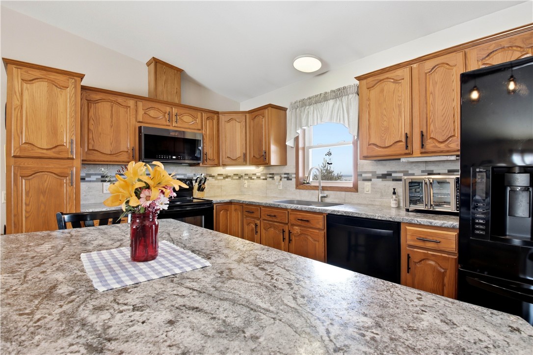 2787-70th-Eau-Claire-WI-54703-3