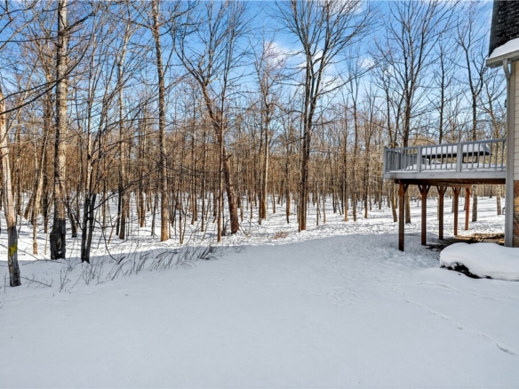 Residentialhouse for sale picture with an address of  2814 29 15/16 Avenue in Birchwood and a list price of 374900