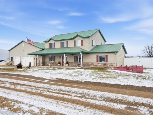 Residentialhouse for sale picture with an address of  28280 State Hwy 64  in Cornell and a list price of 450000