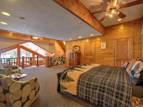 Residentialhouse for sale picture with an address of  28594 Birch Island Lake Trail in Danbury and a list price of 1300000