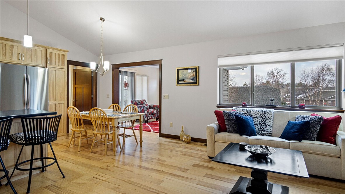 2874-Longwing-Altoona-WI-54720-1