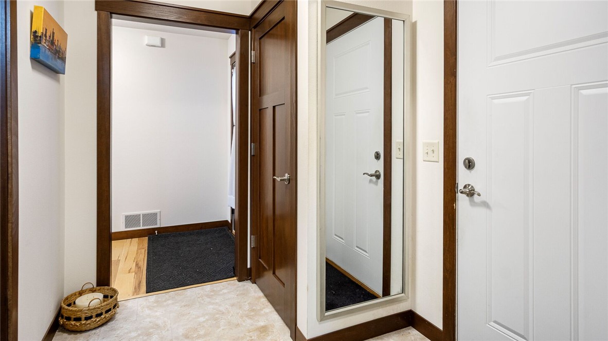 2874-Longwing-Altoona-WI-54720-4