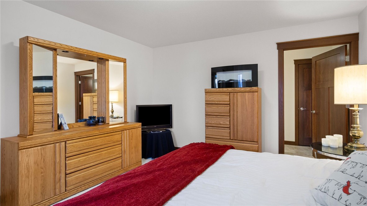 2874-Longwing-Altoona-WI-54720-5