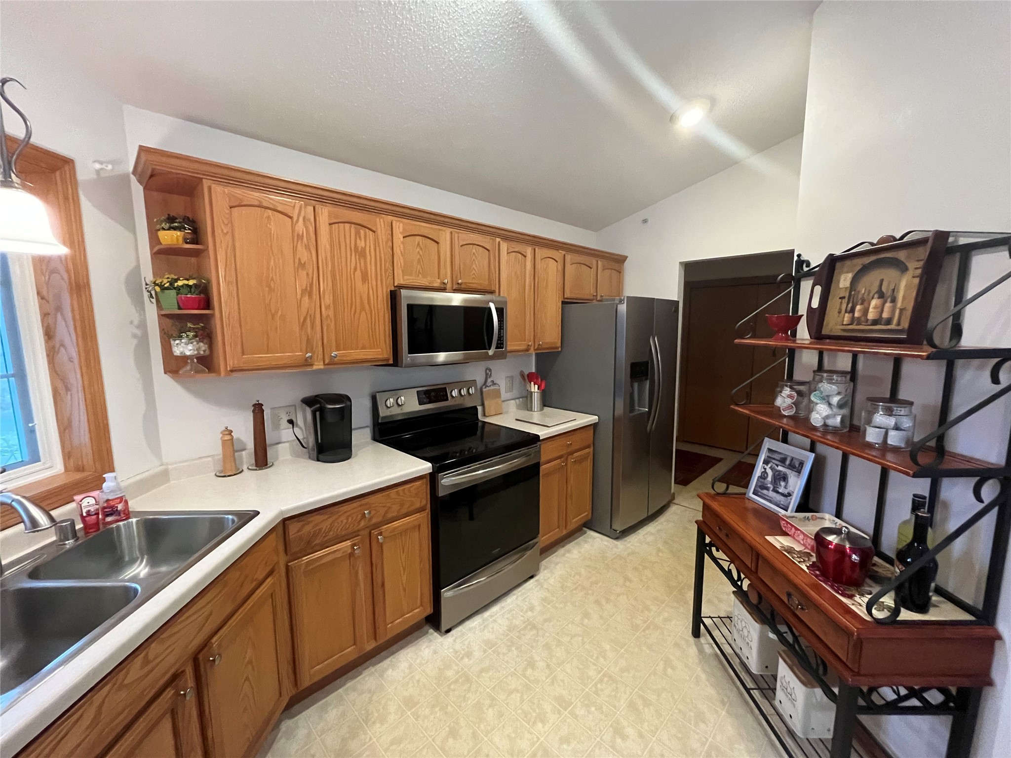 2913-Bethel-Eau-Claire-WI-54703-4