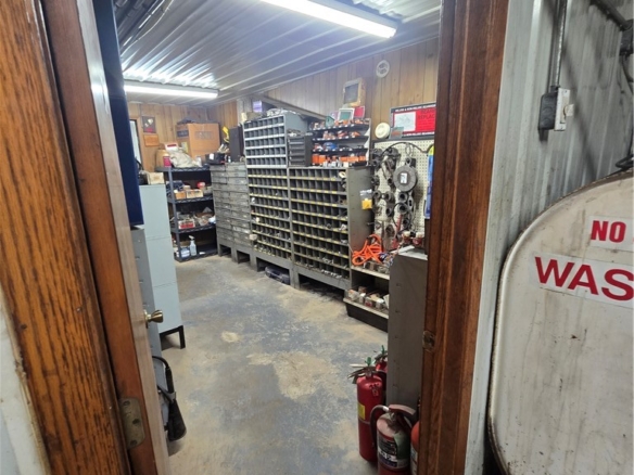 Residentialhouse for sale picture with an address of  2931 148th Avenue in Bloomer and a list price of 520000