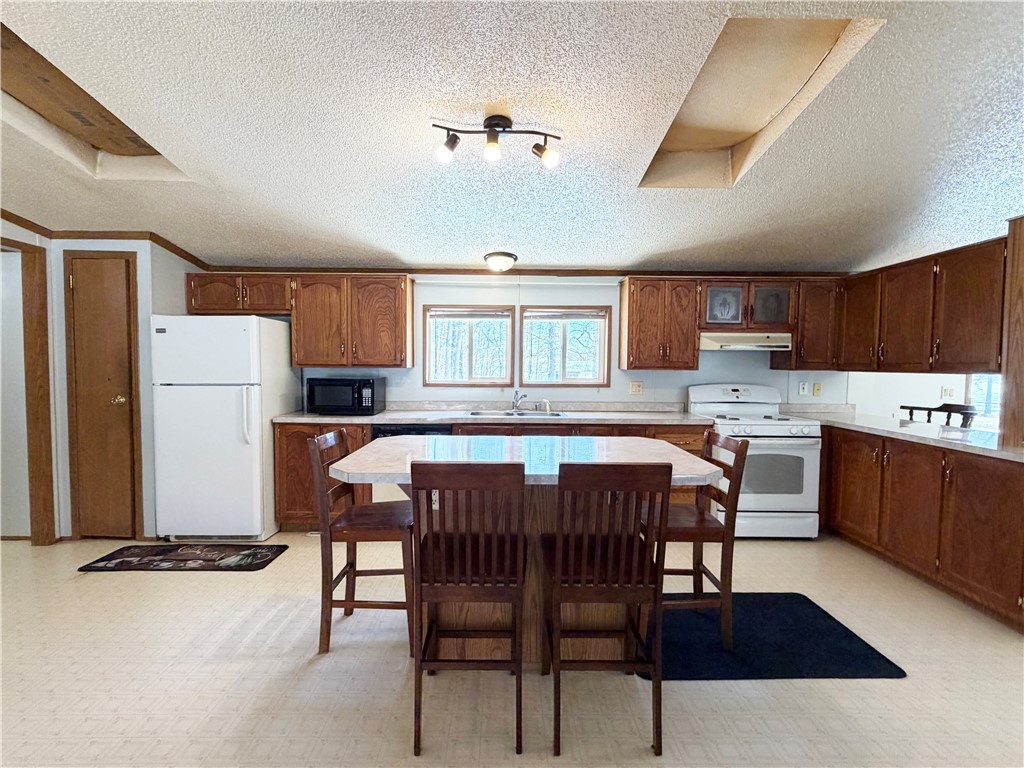 Residential at 2939 18 3/4 Street, Rice Lake, WI 54868 — photo 4