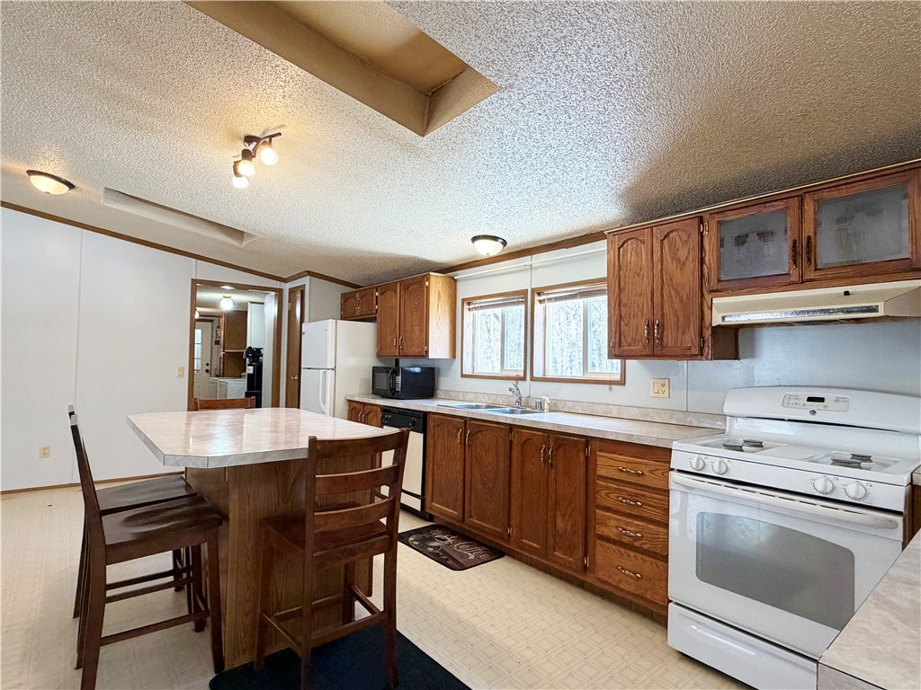 Residential at 2939 18 3/4 Street, Rice Lake, WI 54868 — photo 6