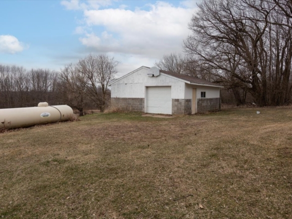 Residentialhouse for sale picture with an address of  3070 County Road E  in Glenwood City and a list price of 415000