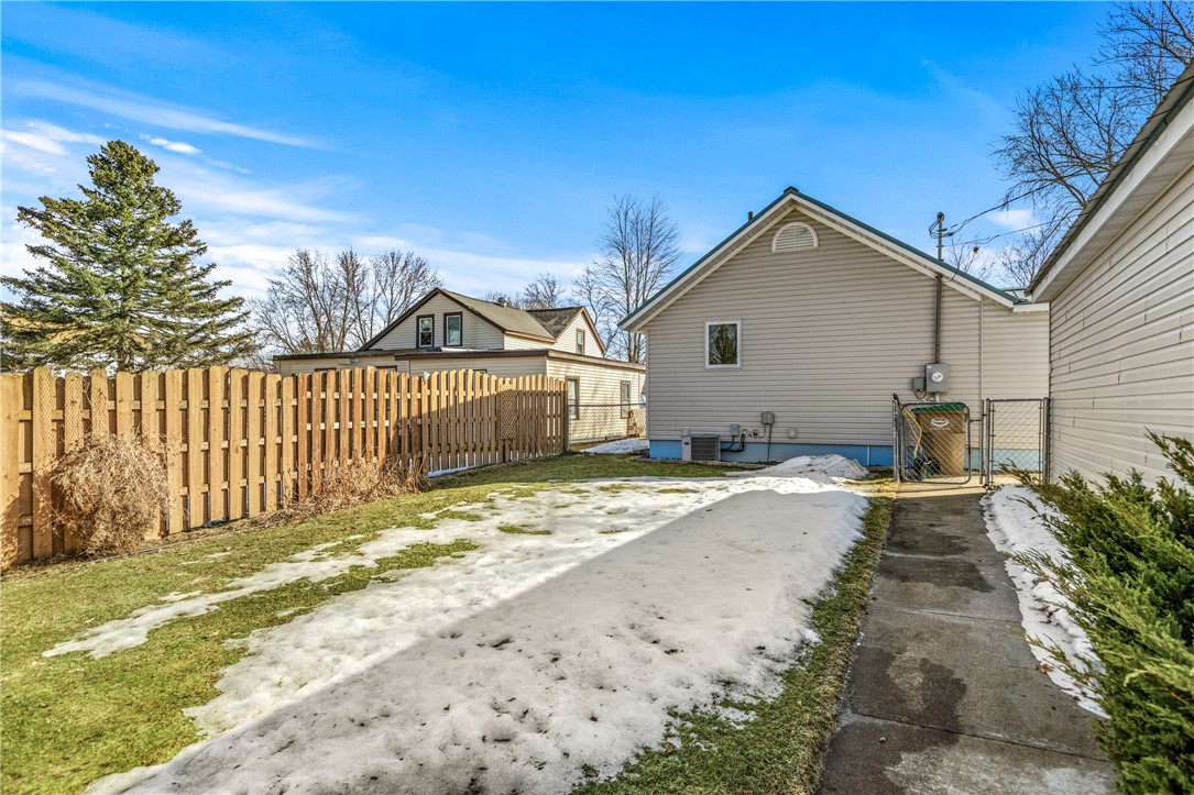 308-Cobban-Chippewa-Falls-WI-54729-7