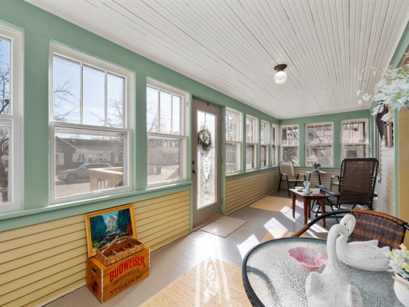 Residentialhouse for sale picture with an address of  308 Main Street in Thorp and a list price of 225000