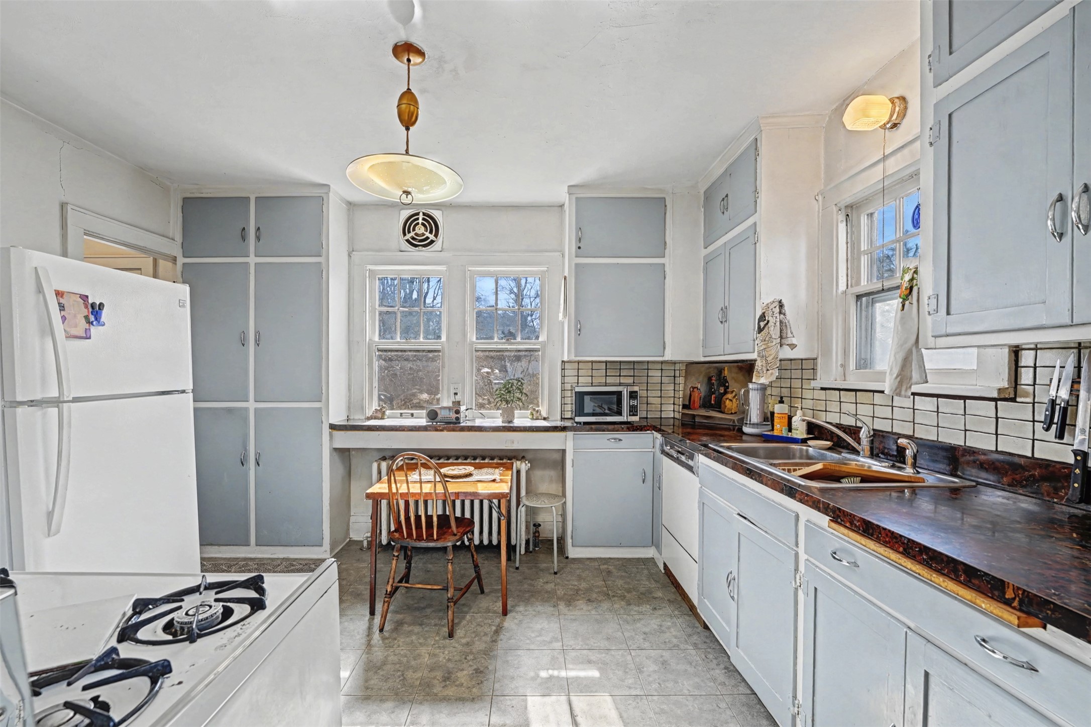 321-Roosevelt-Eau-Claire-WI-54701-2