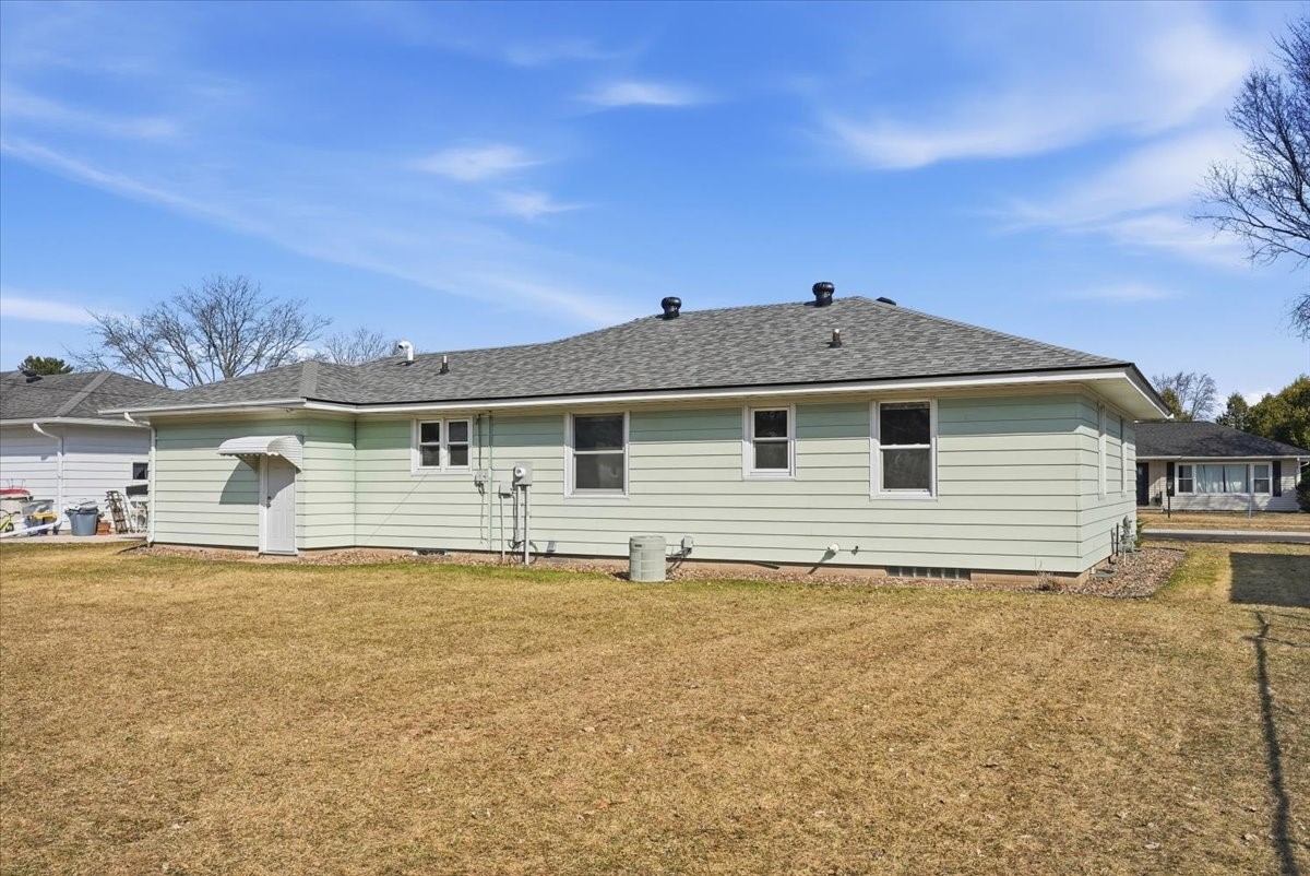 321-Tyler-Eau-Claire-WI-54701-7