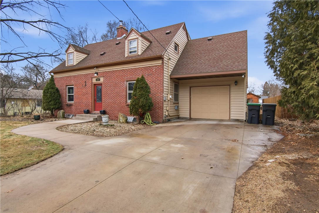 3210-Midway-Eau-Claire-WI-54703-1