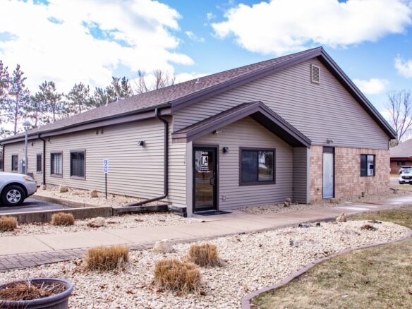 3409 Golf Road Eau Claire WI 54701 — photo 1