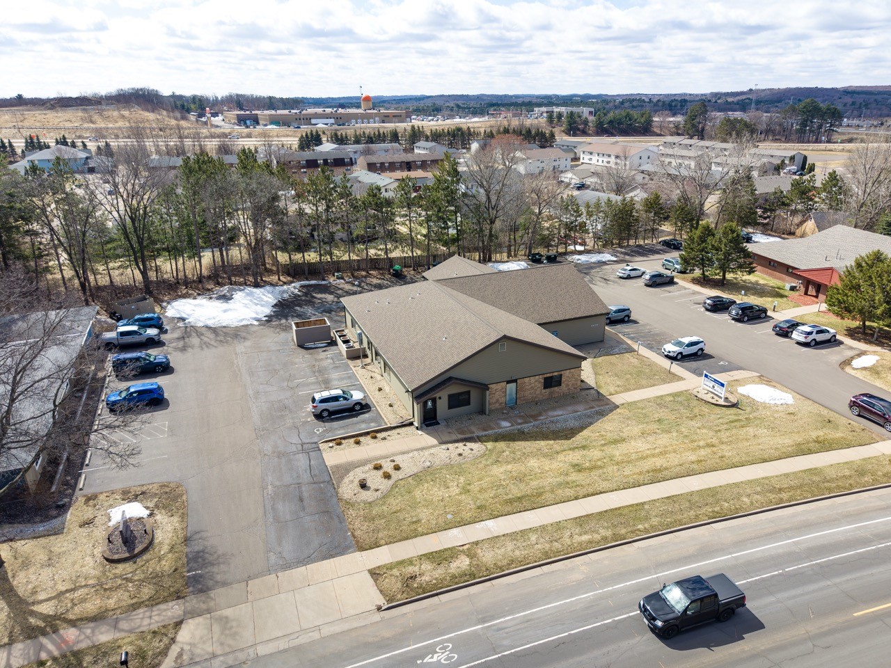 3409 Golf Road Eau Claire WI 54701 — photo 2