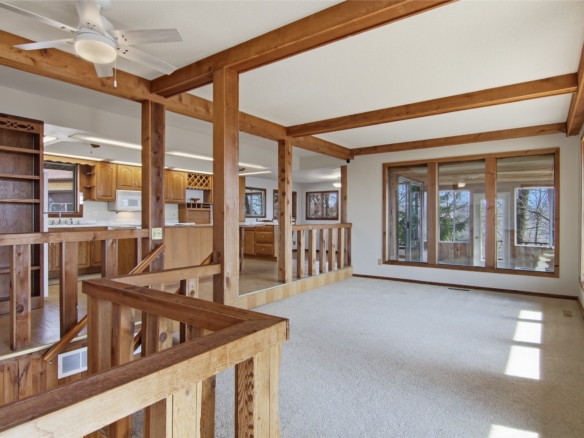 Residentialhouse for sale picture with an address of  3418 Remington Road in Eau Claire and a list price of 369900