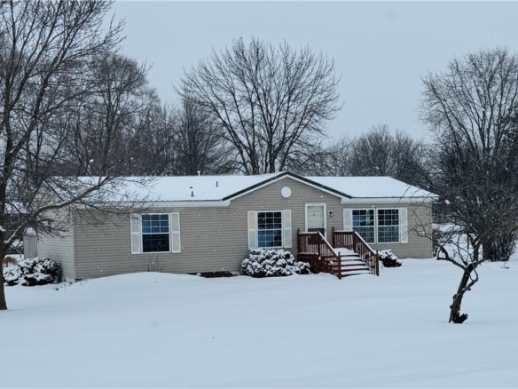 Residentialhouse for sale picture with an address of  3628 132nd Street in Chippewa Falls and a list price of 227500